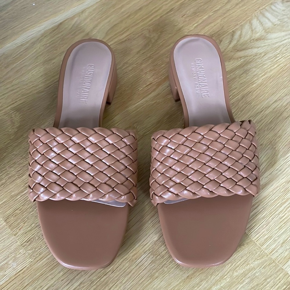 NWOT!!! Cushionaire Woven Block Heel Sandal - brand new, never worn! - Picture 2 of 9